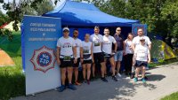 Policyjna drużyna w trakcie dąbrowskiego Ultramaratonu „DG24h”